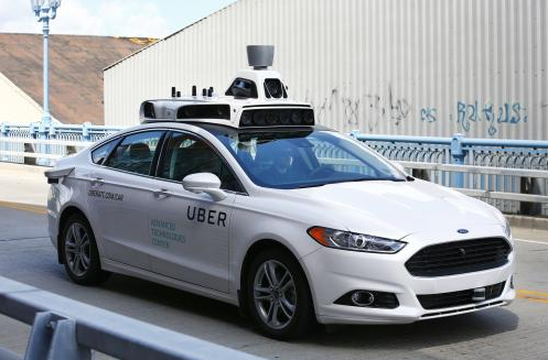 特斯拉将于8月发布自动驾驶出租车