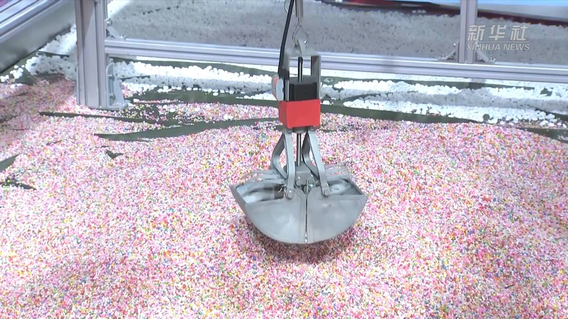 新华全媒+丨一颗“人造心”，跳出科技脉动