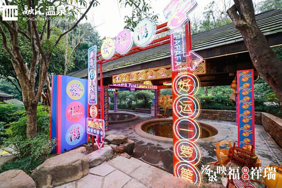 快手《小铁环游记》2024首站打卡郑州 玩转非遗彰显国风