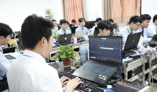数字人才紧缺 技术赋能开启就业新空间