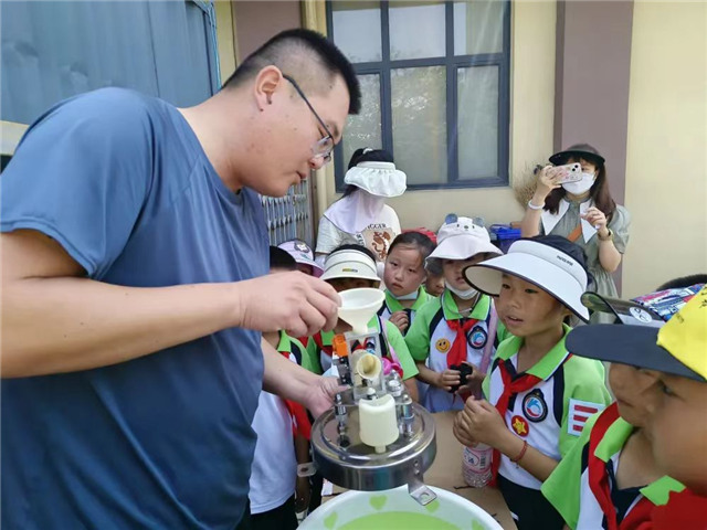 科普短视频点亮求知之光