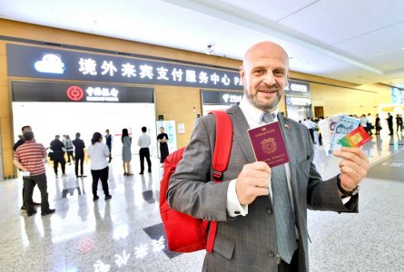 北京联通多项举措升级外籍游客服务体验