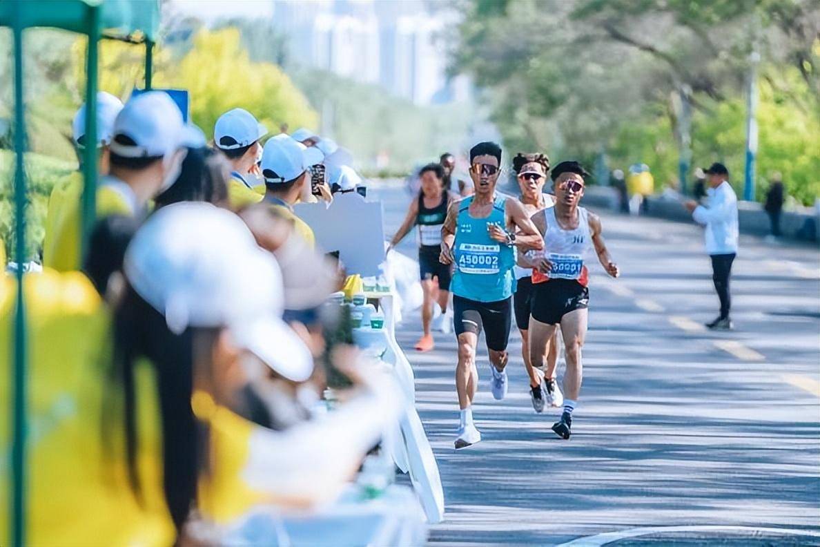 百亿级卡牌赛道，助力探索中国文化故事新表达