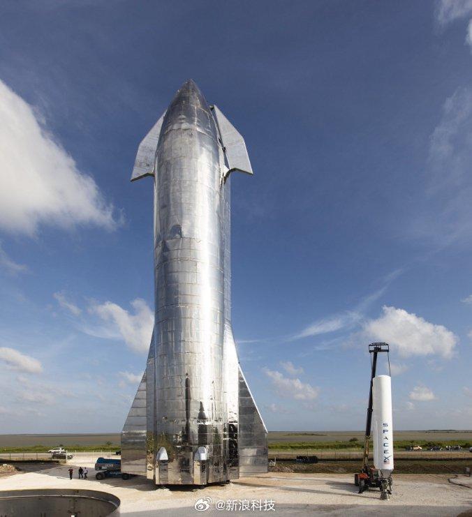 马斯克称两年内用“星舰”执行五次不载人探测火星任务