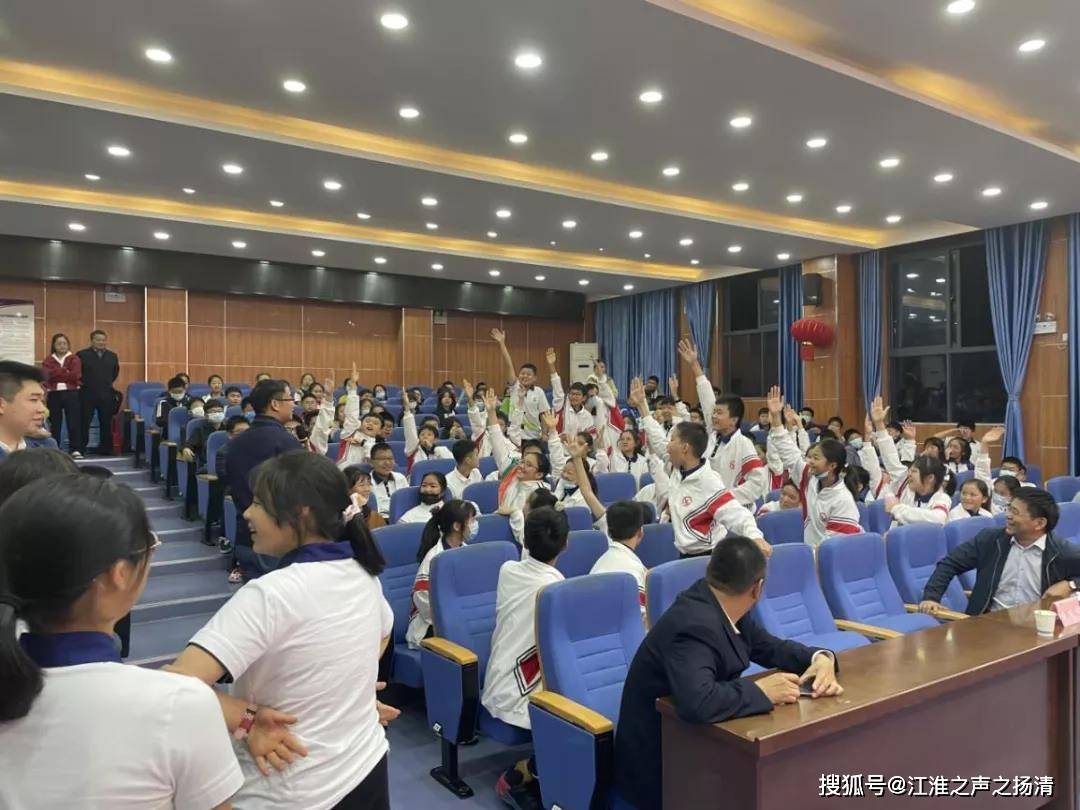 @科技玩家许辉：“水火箭”点燃学子航天梦