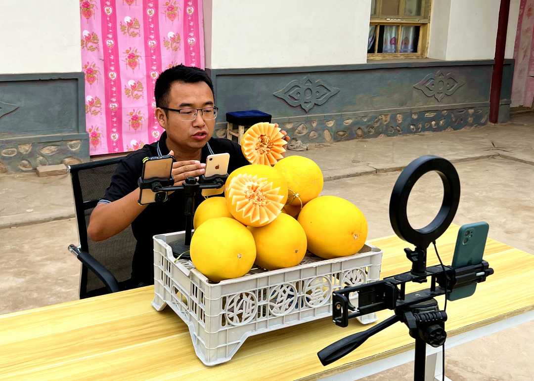 网红主播应当拼什么