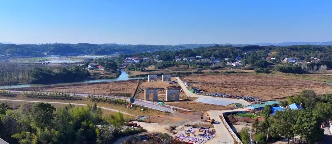 文化与科技双轮驱动，探访卡游未来工厂感受澎湃活力