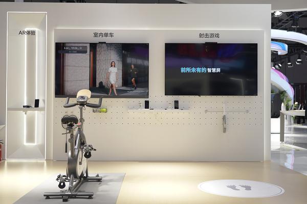 华为终端携最新旗舰产品亮相2024中国移动全球合作伙伴大会