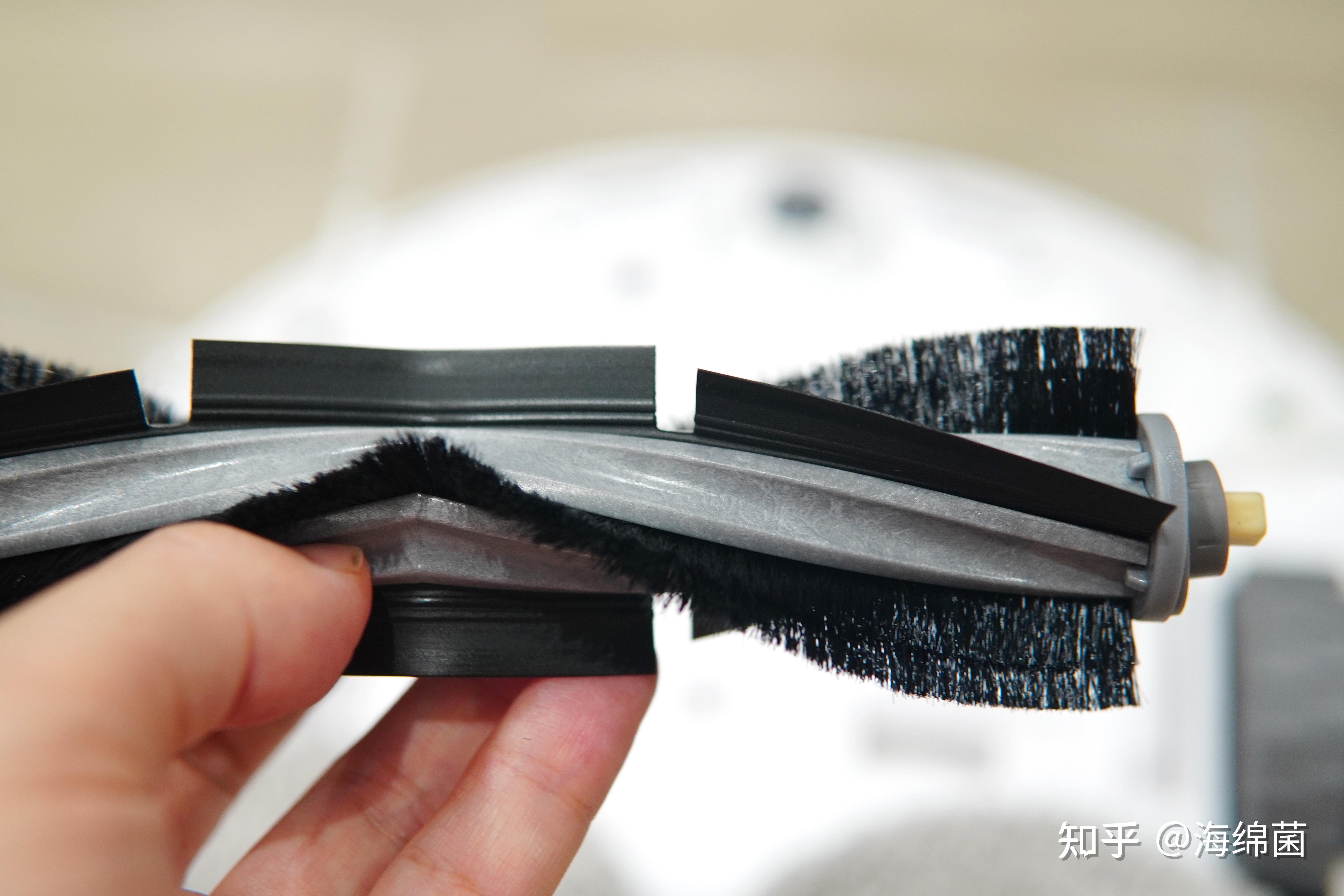 光衍射条件下可运行的微型机器人面世