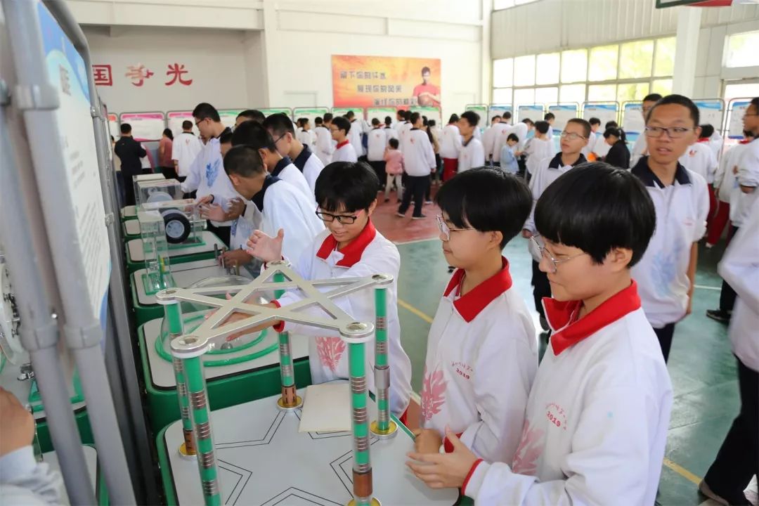 新华鲜报丨1亿人次共赴科普盛宴!科技馆点亮科学梦