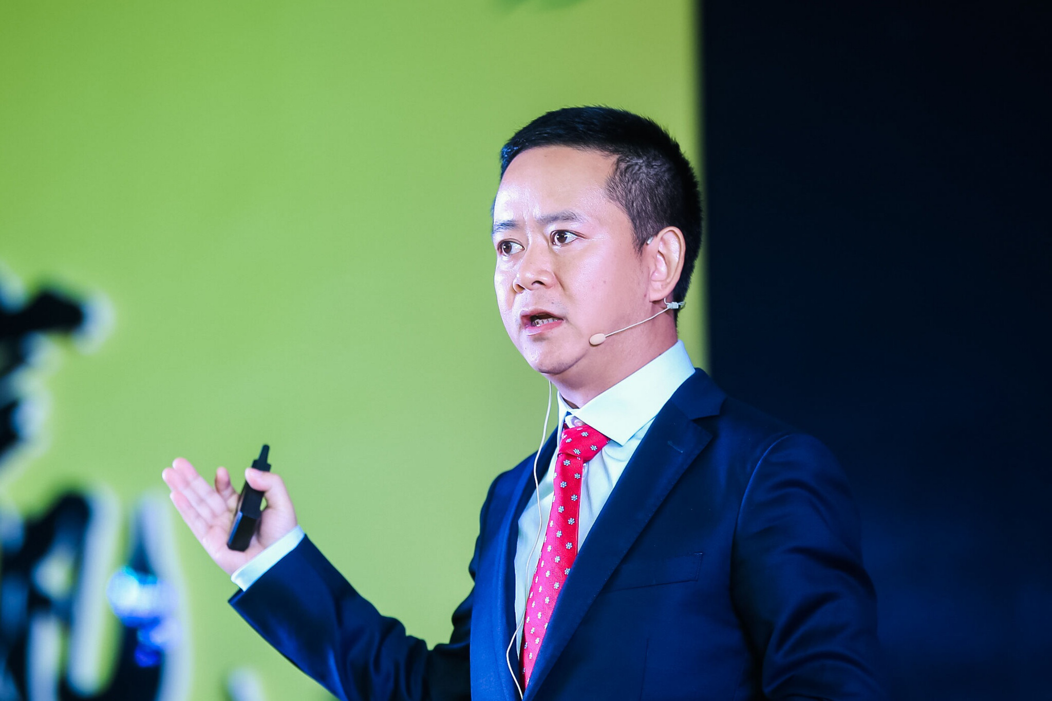 瑞幸咖啡双店齐开落地马来西亚，全球化战略布局再深化