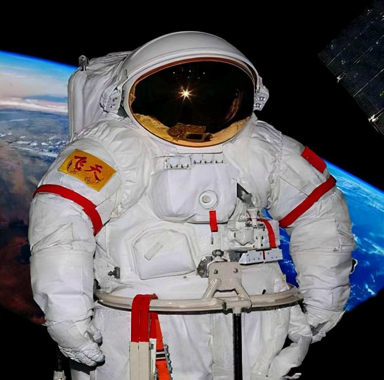 中国空间站舱外航天服圆满保障19次出舱任务 首批在轨舱外服延寿使用性能稳定