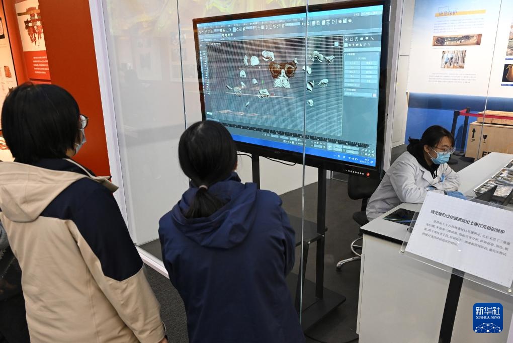 新华全媒+丨黑科技满满 在中关村感受科技魅力