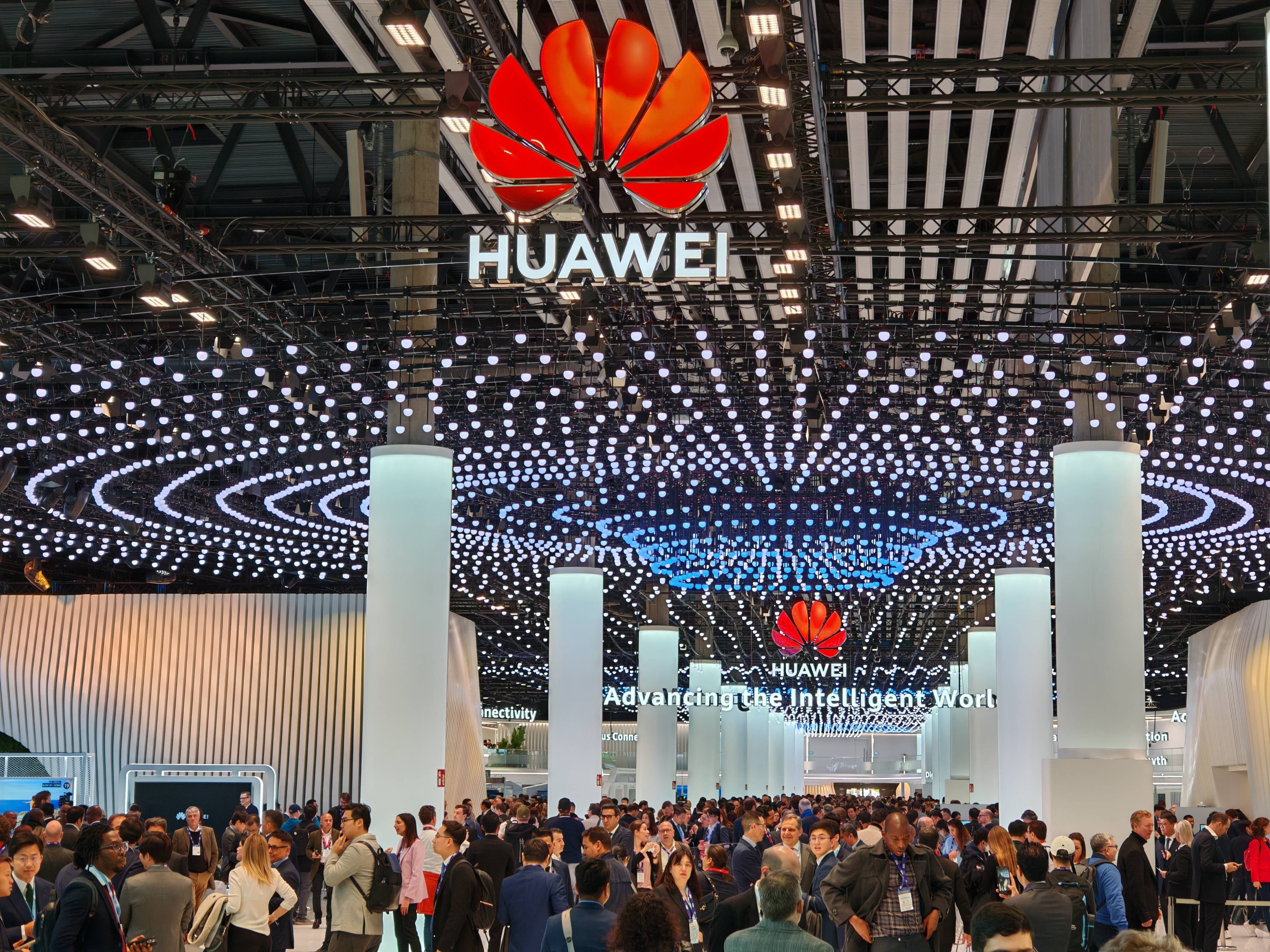 中关村探“新”：看得见、摸得着、走起来！AI“硬科技”助残新力量