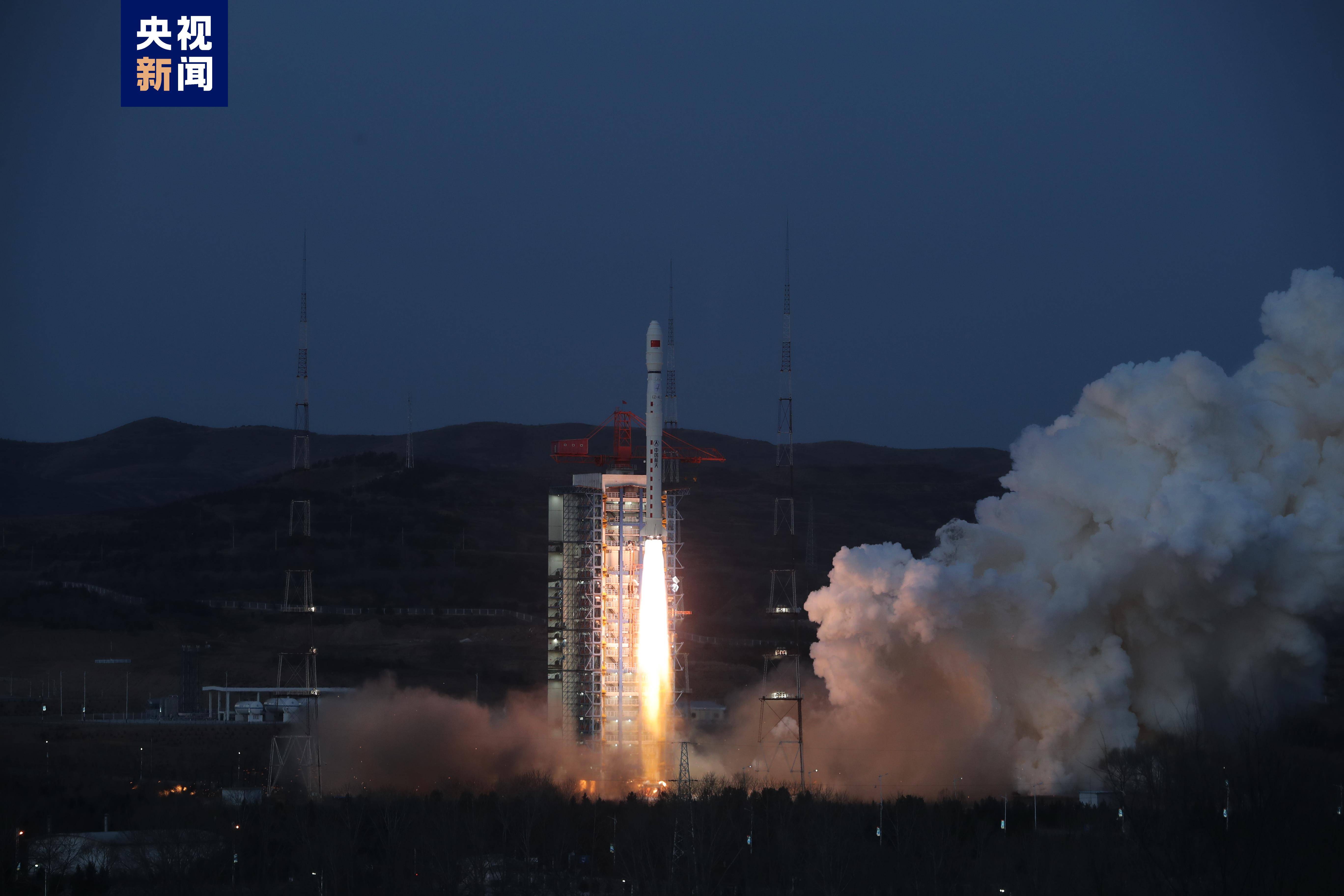 新华社消息｜我国成功发射通信技术试验卫星十七号