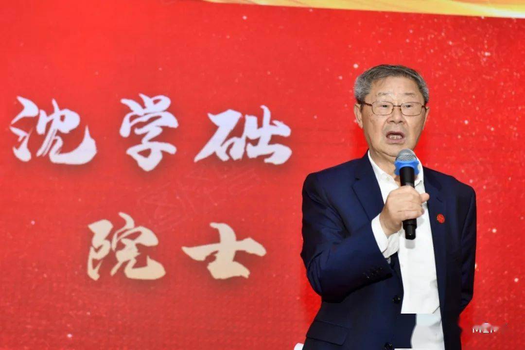 我国科学家在高密度介电储能领域取得新突破