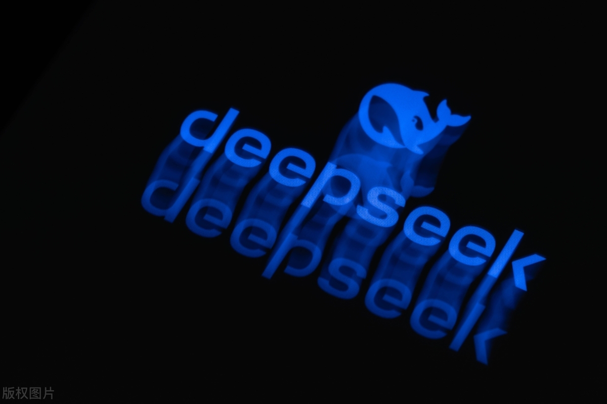 追光丨机器人跑完马拉松，DeepSeek被记者采“破防”了（有彩蛋）