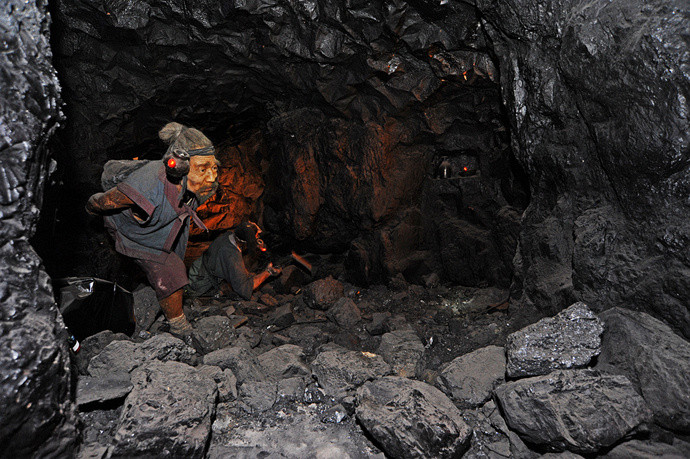 秀我中国｜科博探秘：有烦心事为什么不和神奇苹果聊聊呢