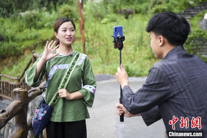 联合国驻华组织聚焦湘西苗寨:解码“数字木兰”的她力量