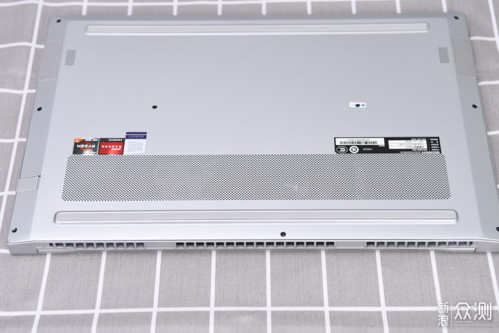 机械革命星耀14轻薄本上市 助力职场高效办公