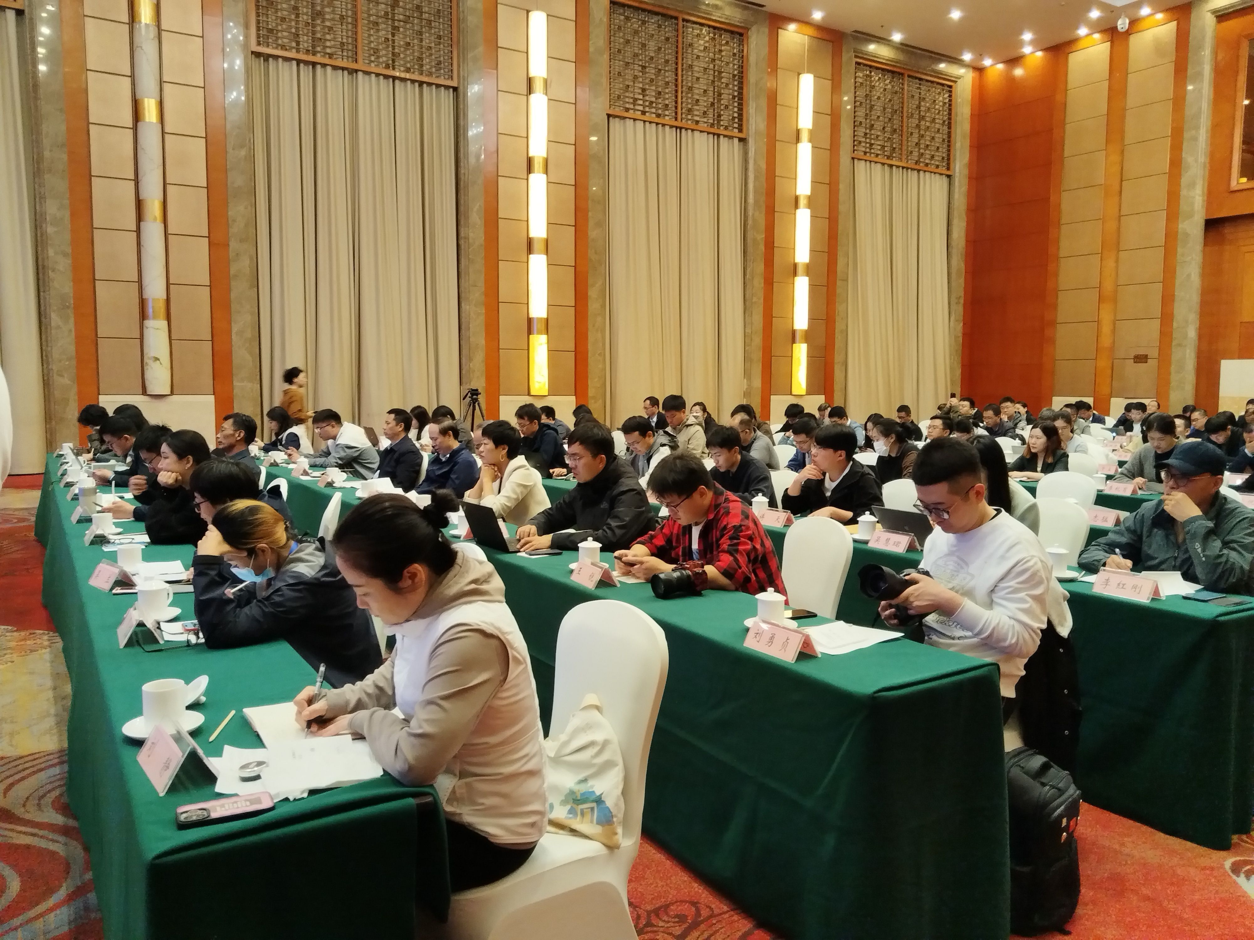 活力中国调研行丨手术机器人发展惠及更多患者