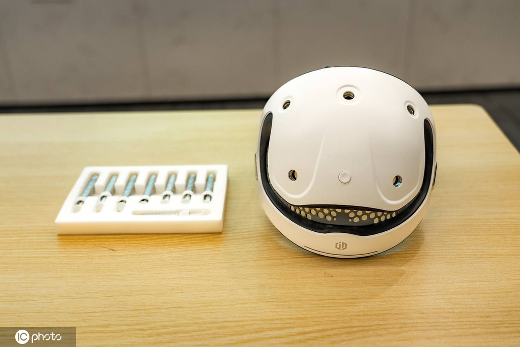 西部首例！脊髓损伤患者脑机接口手术于四川大学华西医院顺利完成