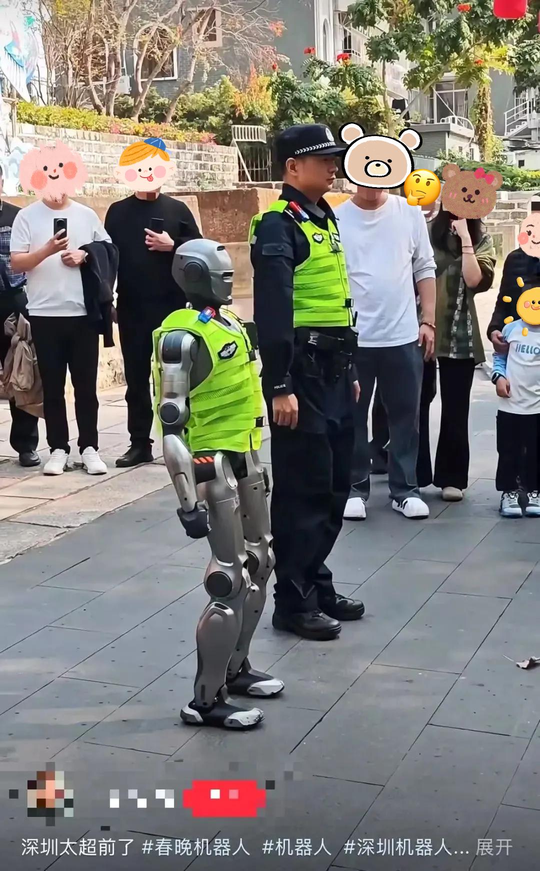 深圳机器人自己“搭地铁”送货 引全球网友围观