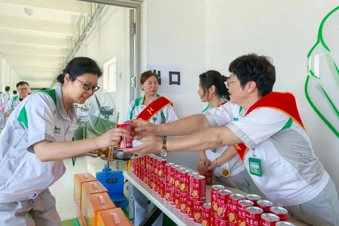 酷暑难耐 中国产品为欧洲消费者送清凉