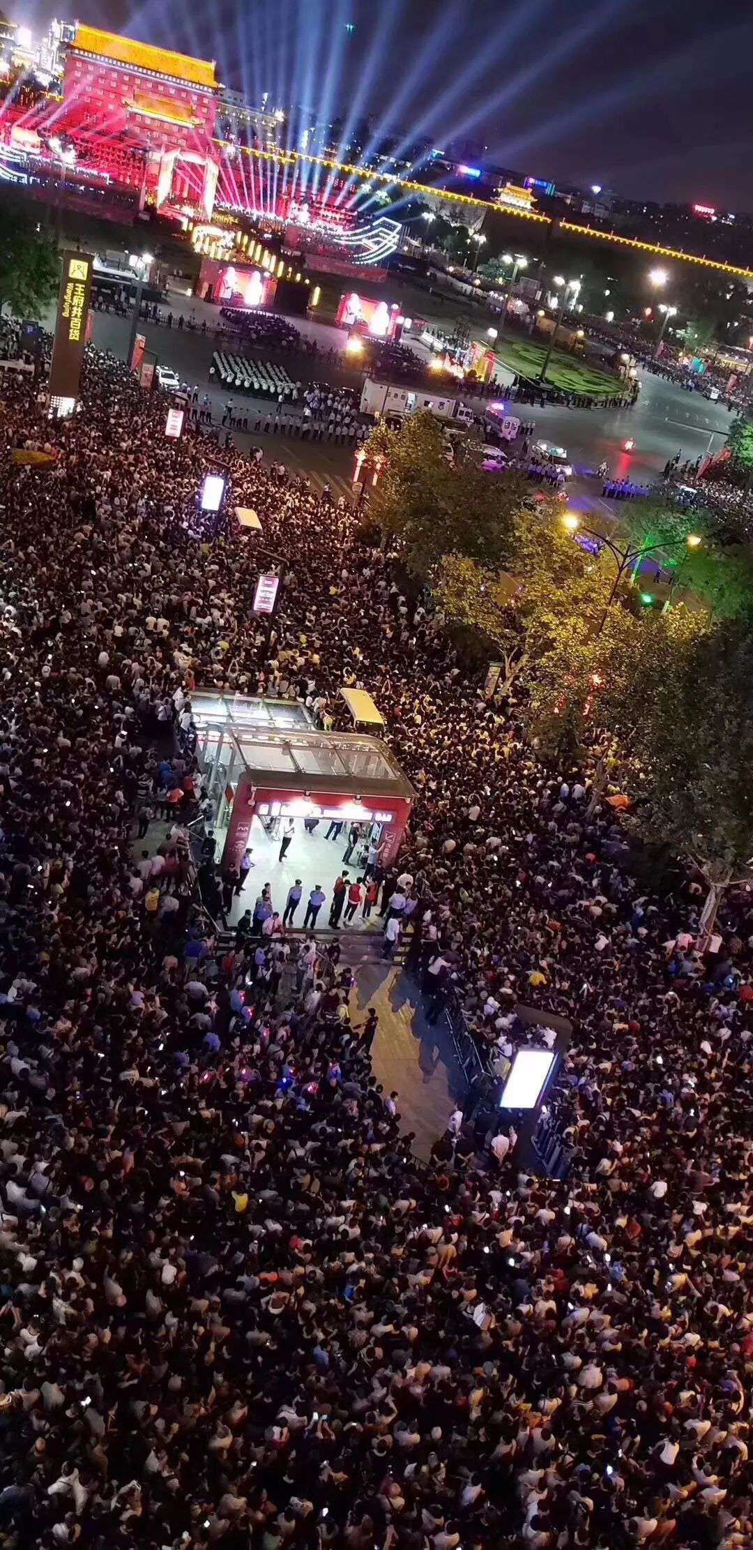 浙大四足机器人打破百米冲刺吉尼斯世界纪录