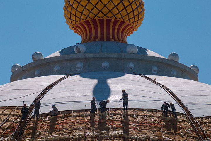 星空有约丨“套娃”四星系统破解褐矮星年龄之谜