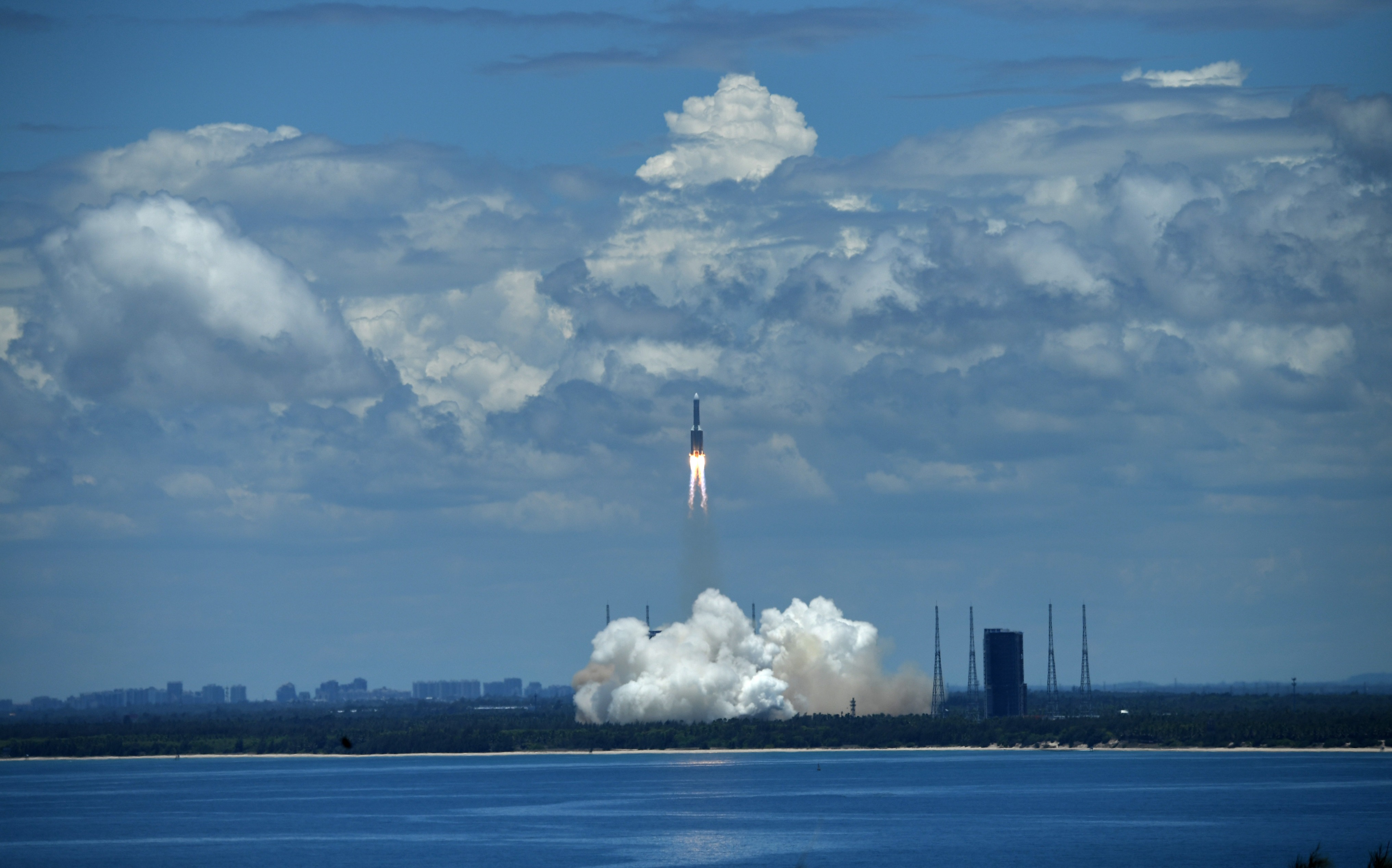 新华社消息｜我国科学家发现火星存在固态内核