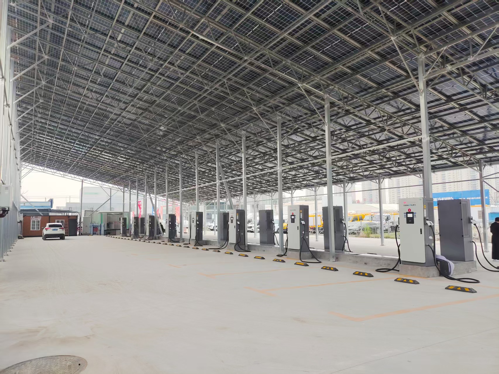 电动汽车充电基础设施总数达1734.8万个