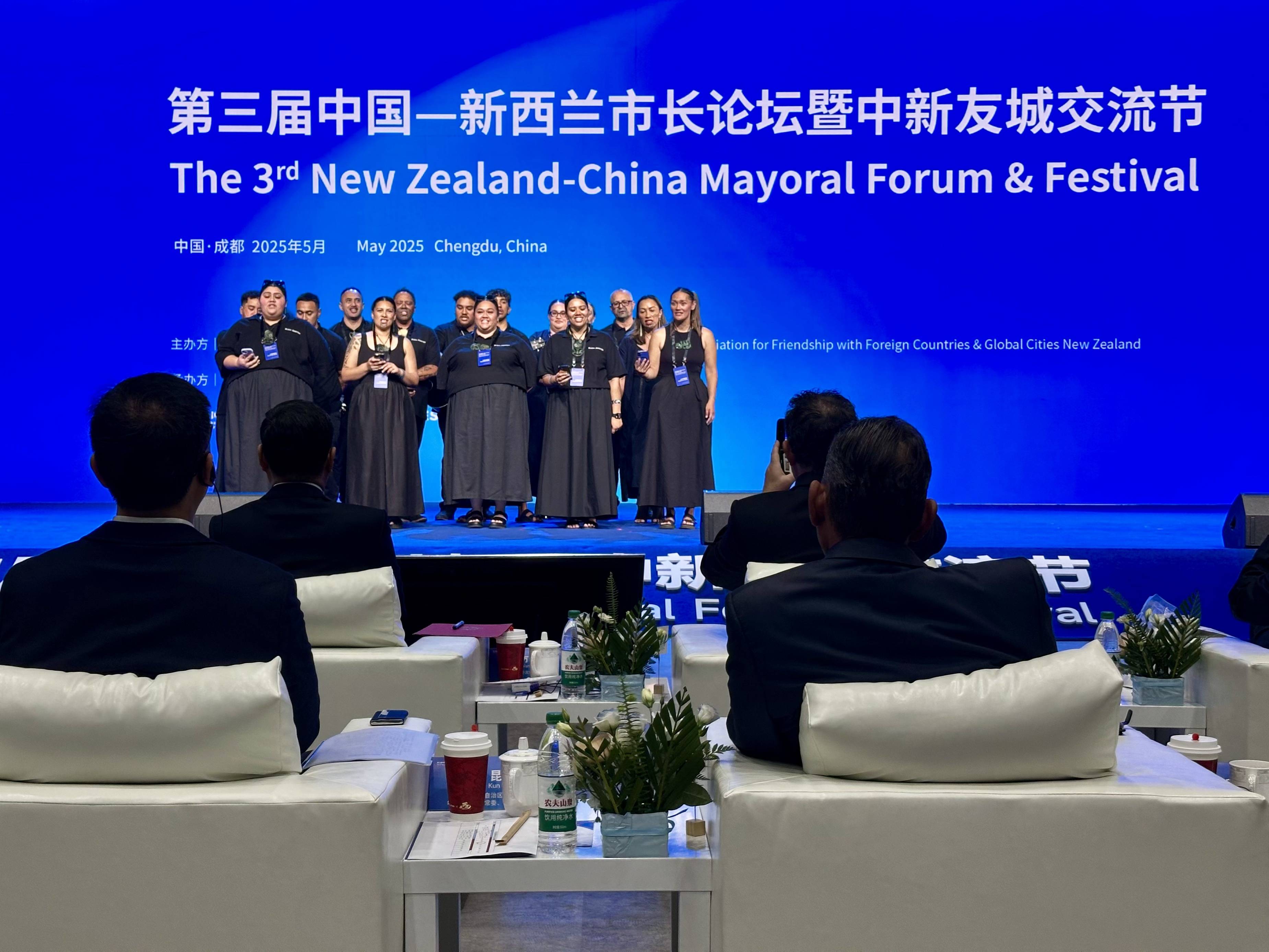 新华鲜报丨实力强劲！中国首次跻身全球创新指数前十