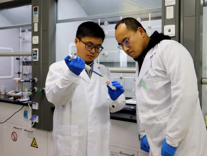 中国科学家发现控制全球气候新“化学开关”